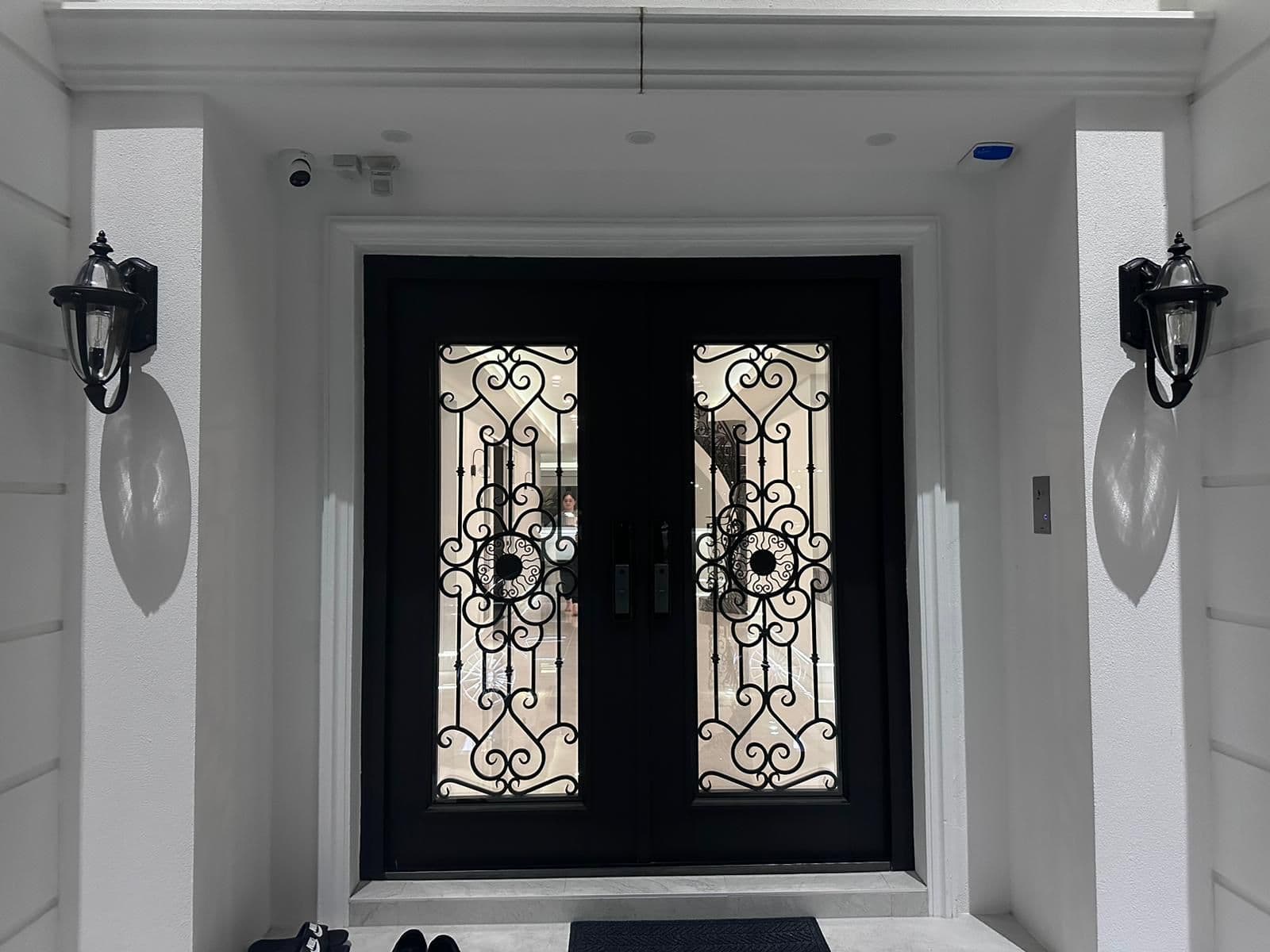 Chic Iron Door 4