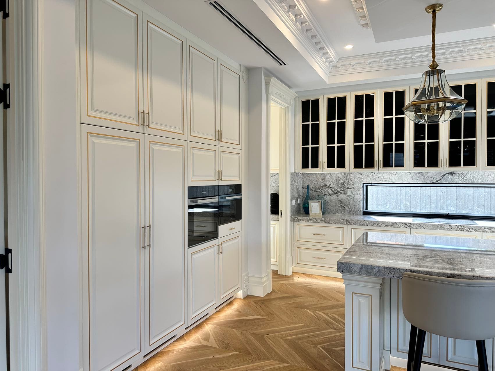 Elegant Wooden Kitchen Cabinet