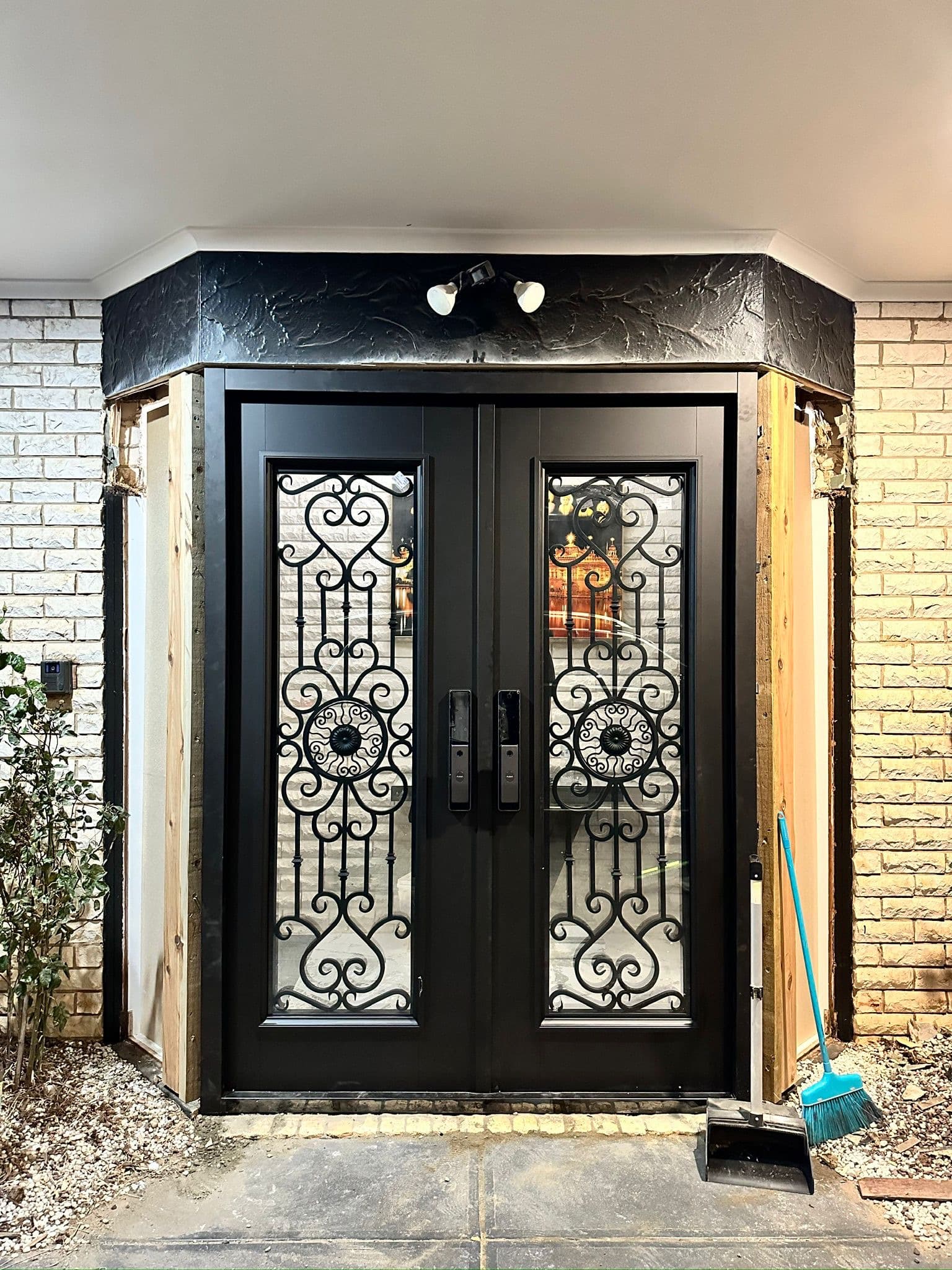Stylish Iron Door 1